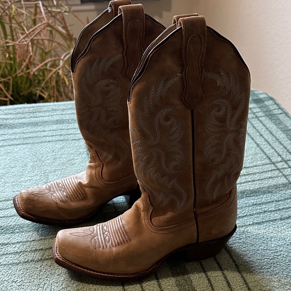 Nocona Brown Western Heeled Boots